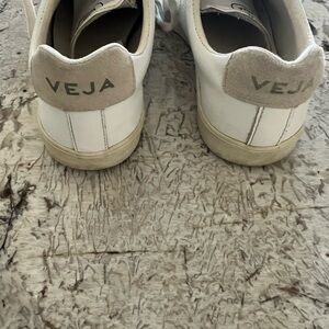 Veja Esplar Sneakers white 6 Made with sustainable materials. Pre Loved Cond.